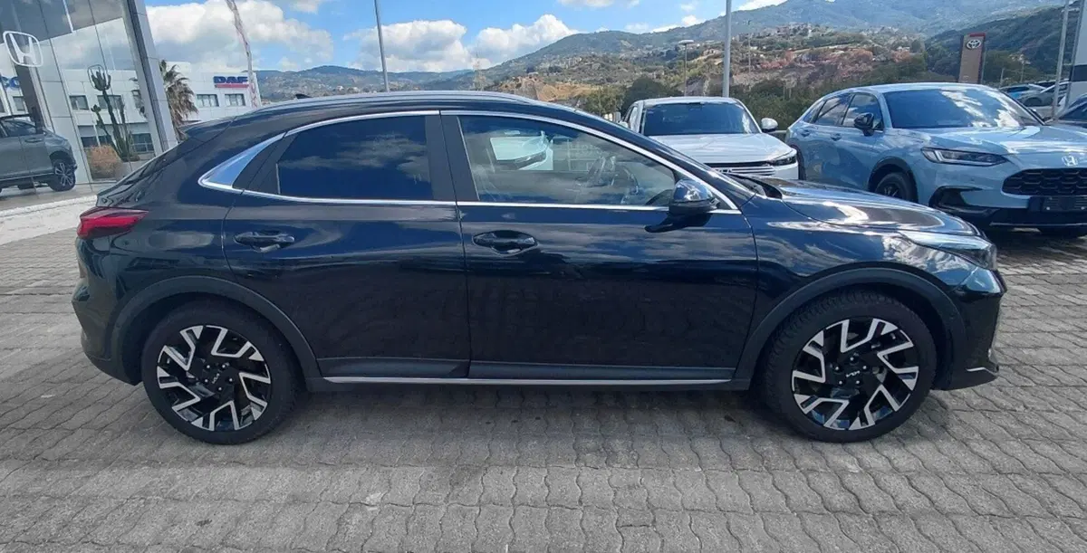 Kia XCeed usata a Cosenza (4)
