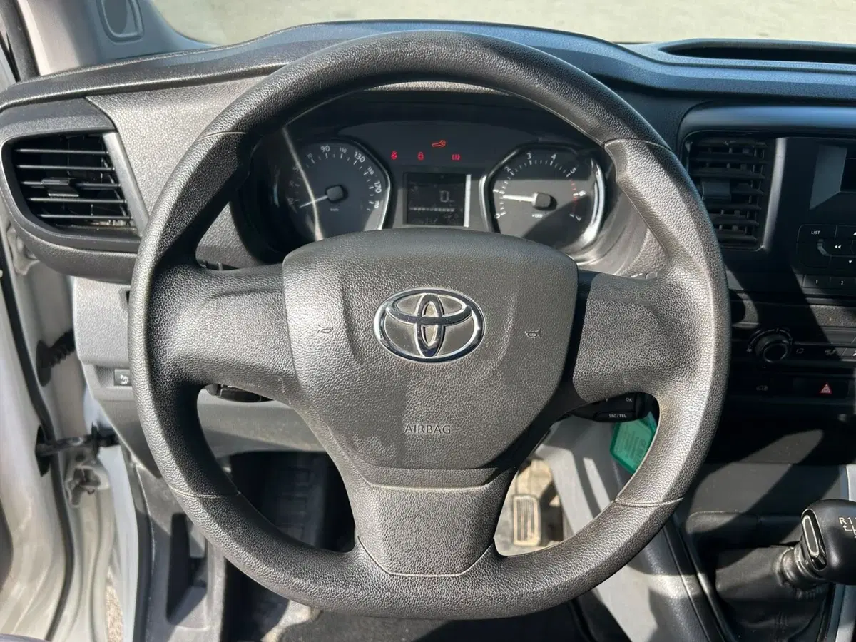 Toyota Proace usata a Piacenza (14)