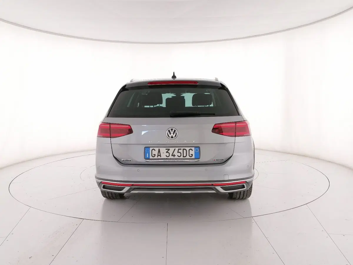 Volkswagen Passat Variant usata a Roma (4)