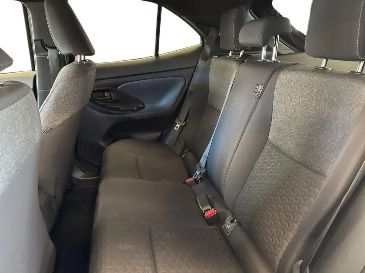 Toyota Yaris Cross usata a Prato (14)