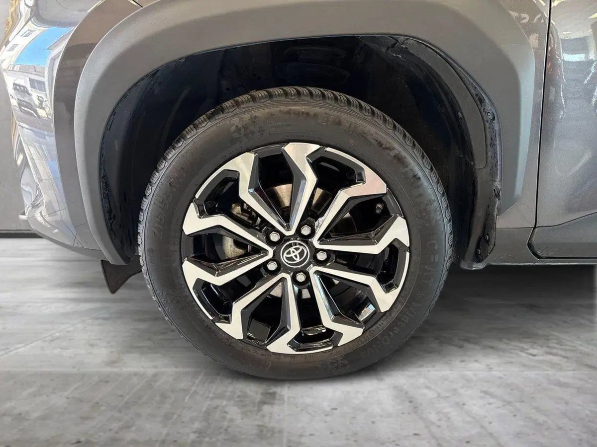 Toyota Yaris Cross usata a Prato (15)