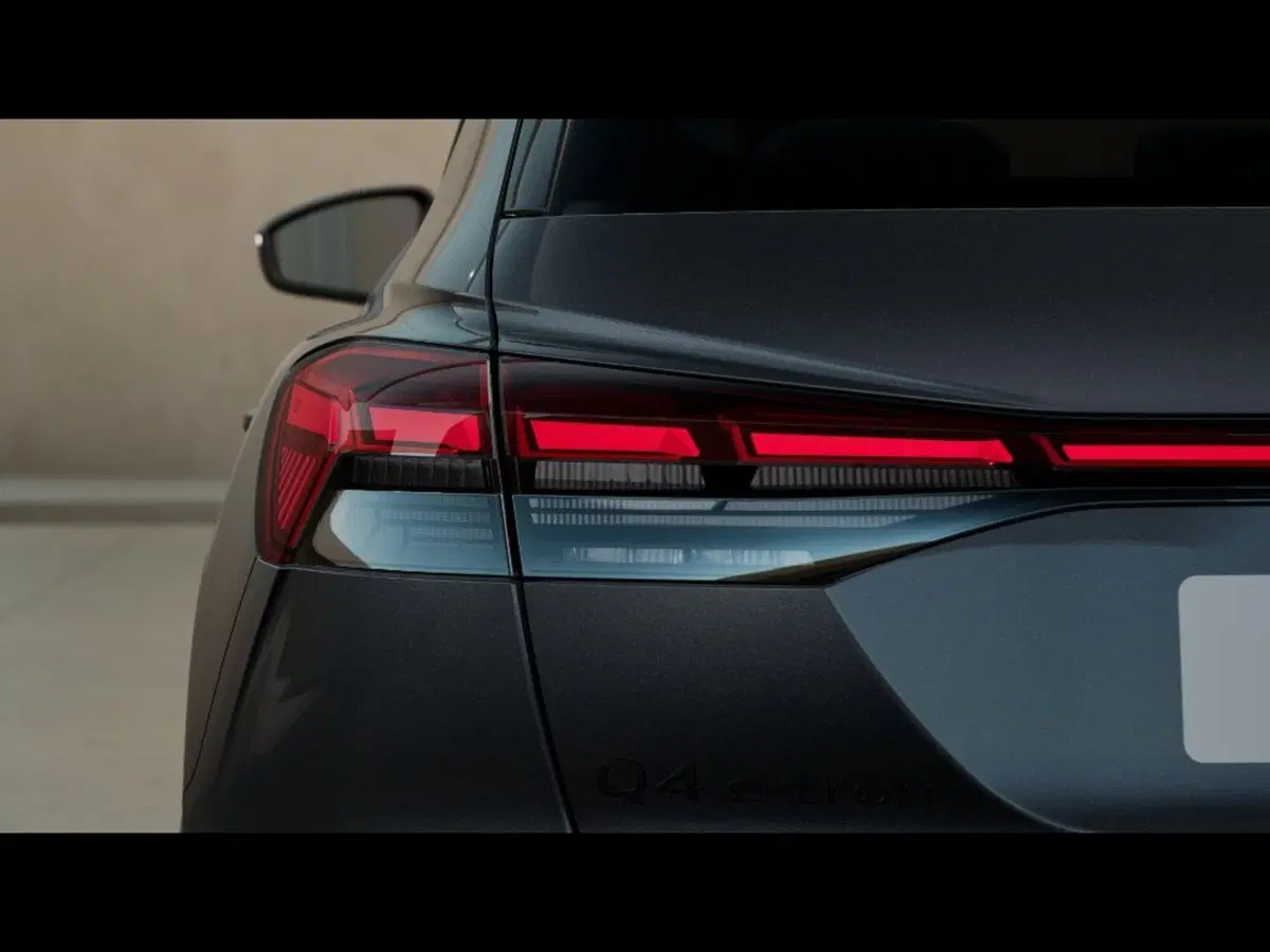 Audi Q4 nuova a Livorno (7)