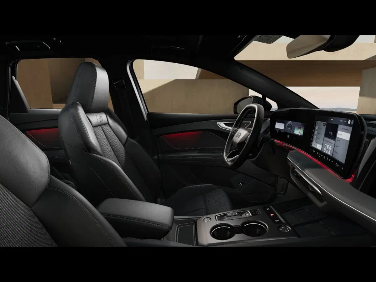 Audi Q4 nuova a Livorno (9)
