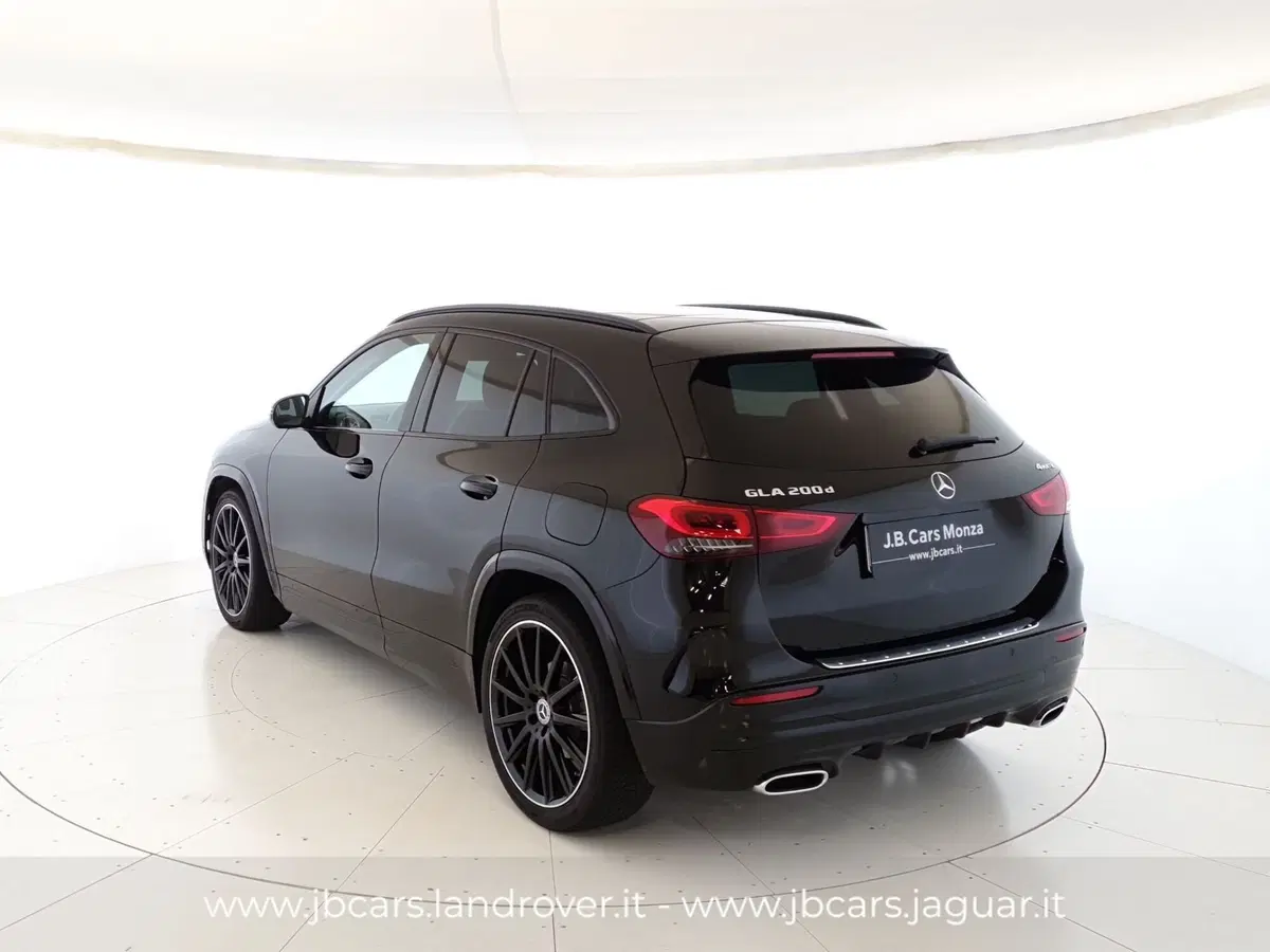 Mercedes-Benz GLA SUV usata a Monza e Brianza (11)