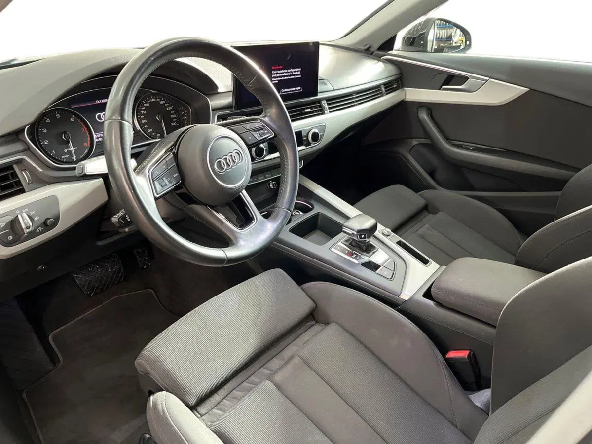 Audi A4 Avant usata a Bari (10)