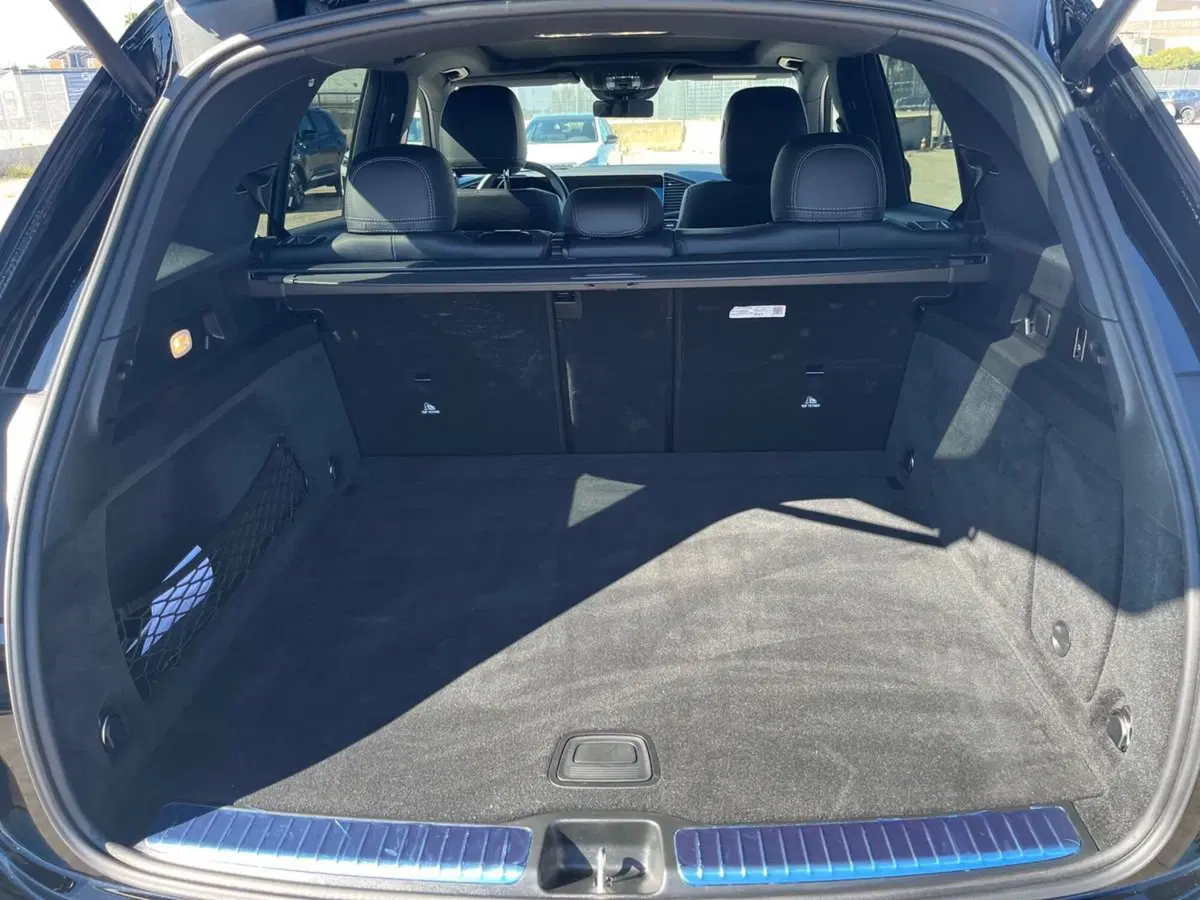 Mercedes-Benz GLE SUV usata a Bari (8)