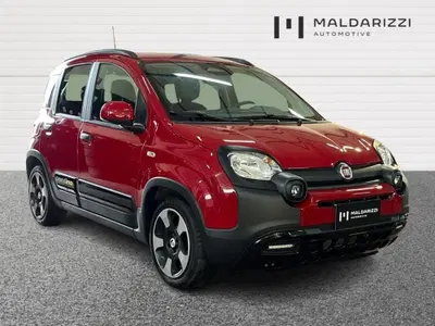 Fiat Pandina 1.0 firefly hybrid s&s 70cv del 2025 usata a Bari
