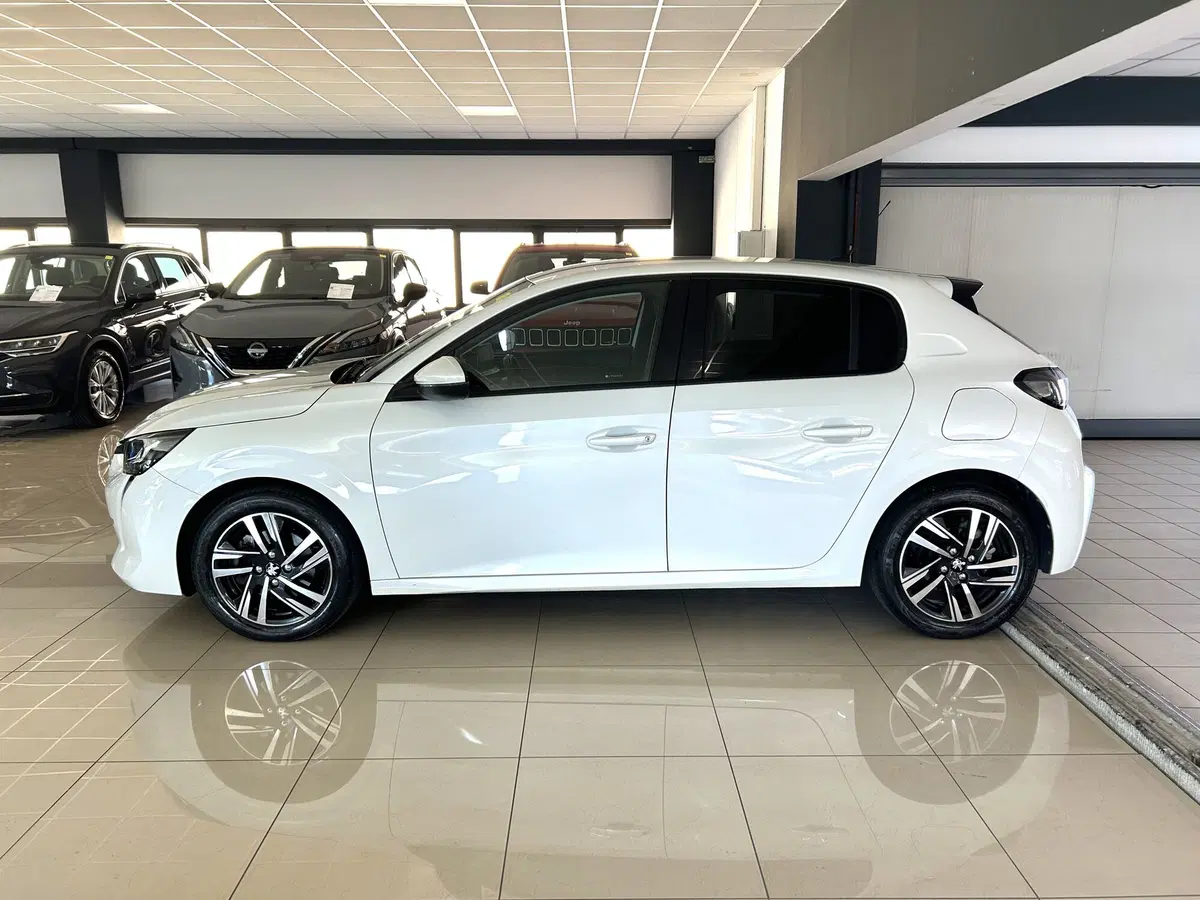 Peugeot 208 usata a Ferrara (6)