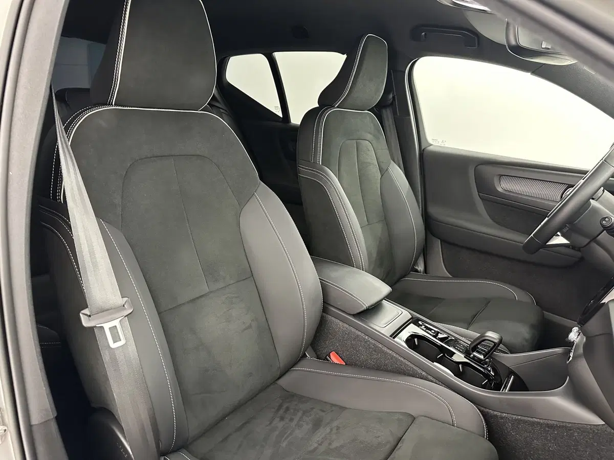 Volvo XC40 usata a Bergamo (11)