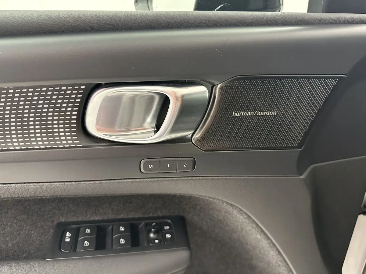 Volvo XC40 usata a Bergamo (12)