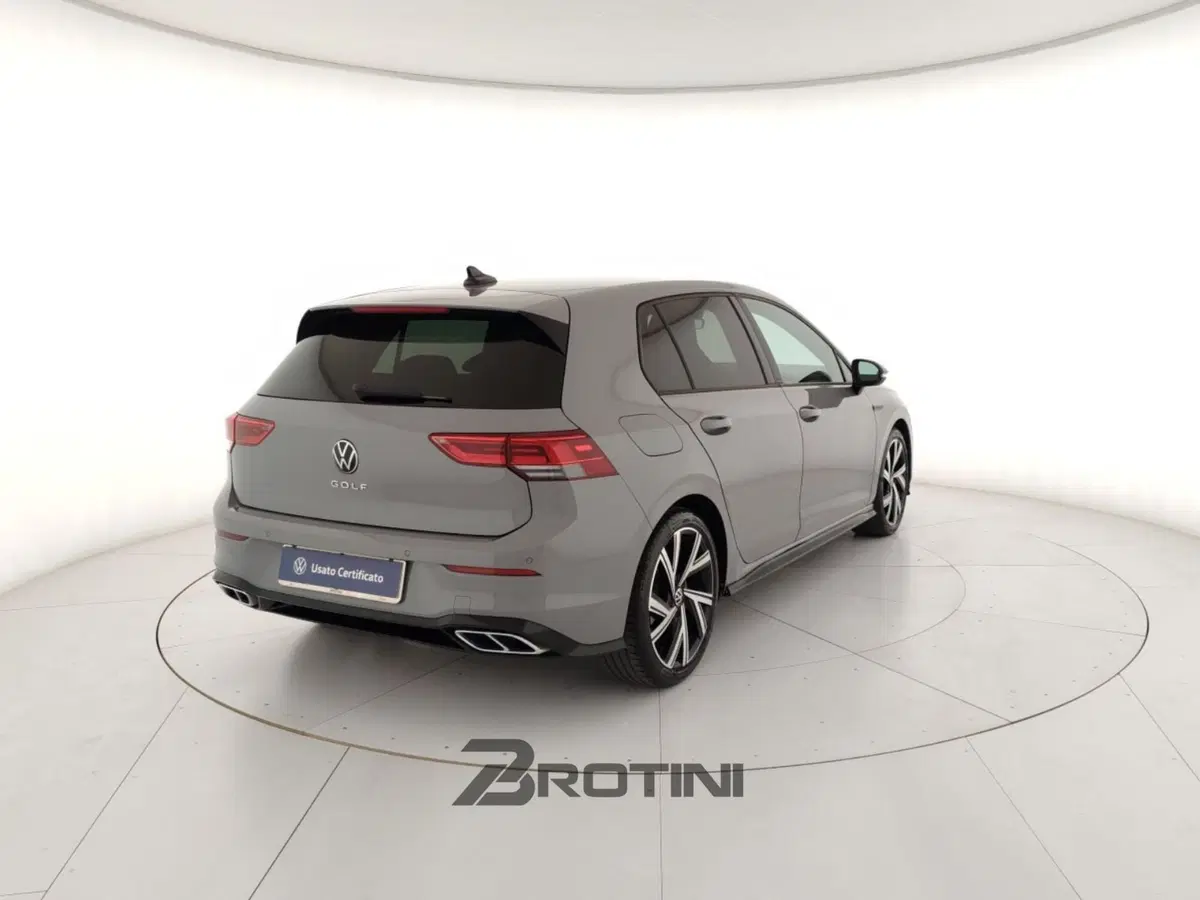 Volkswagen Golf usata a Massa-Carrara (3)