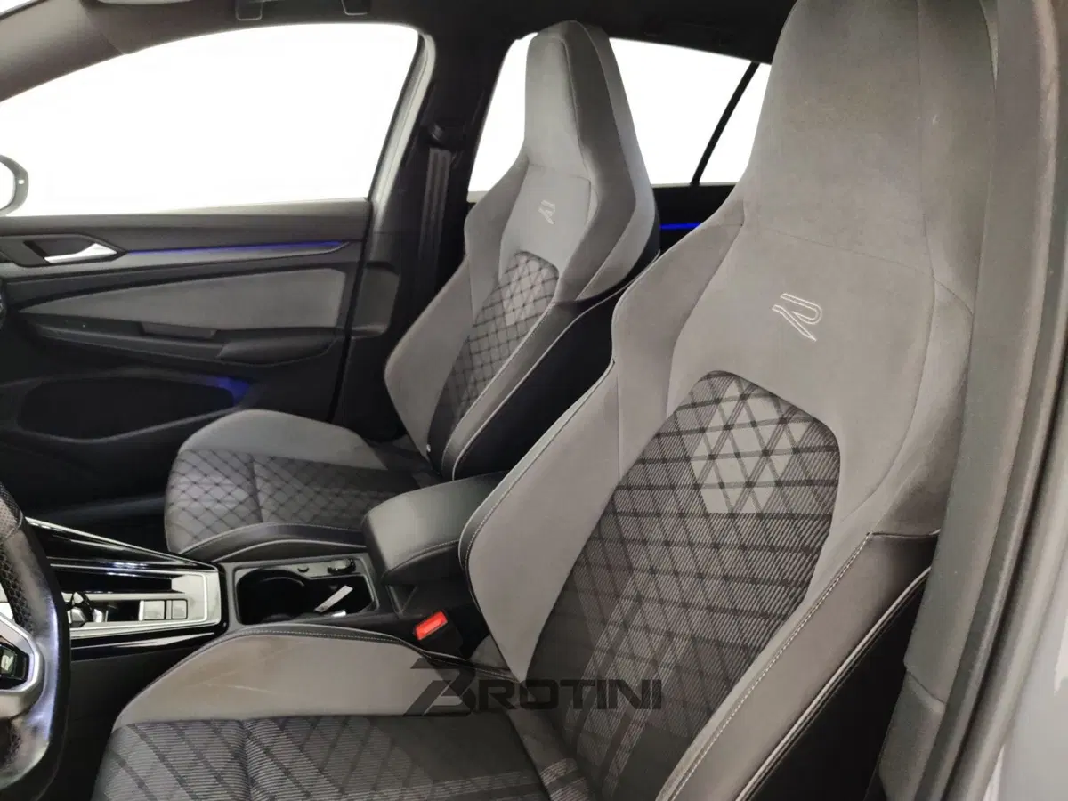 Volkswagen Golf usata a Massa-Carrara (9)