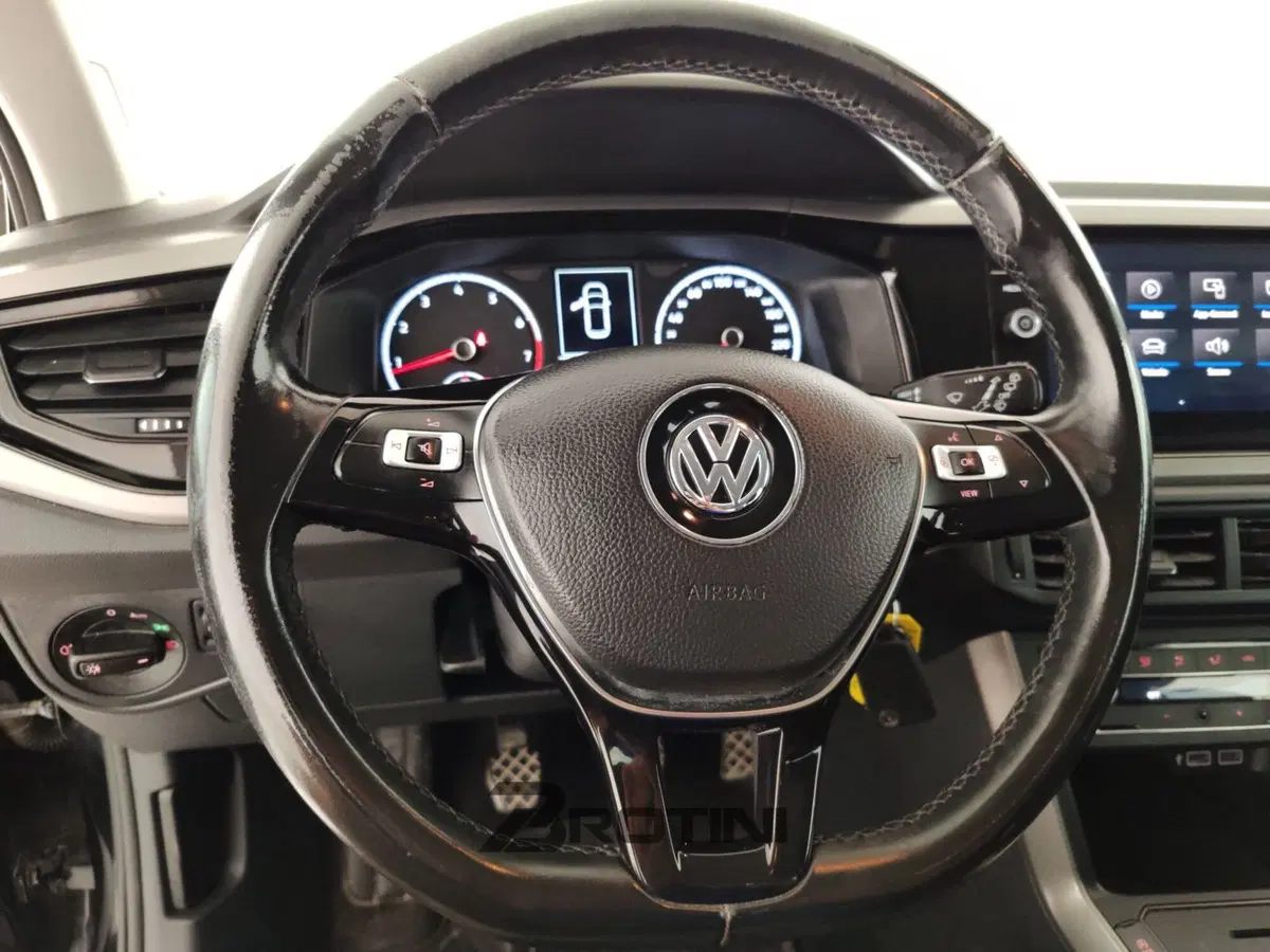 Volkswagen Polo usata a Massa-Carrara (10)