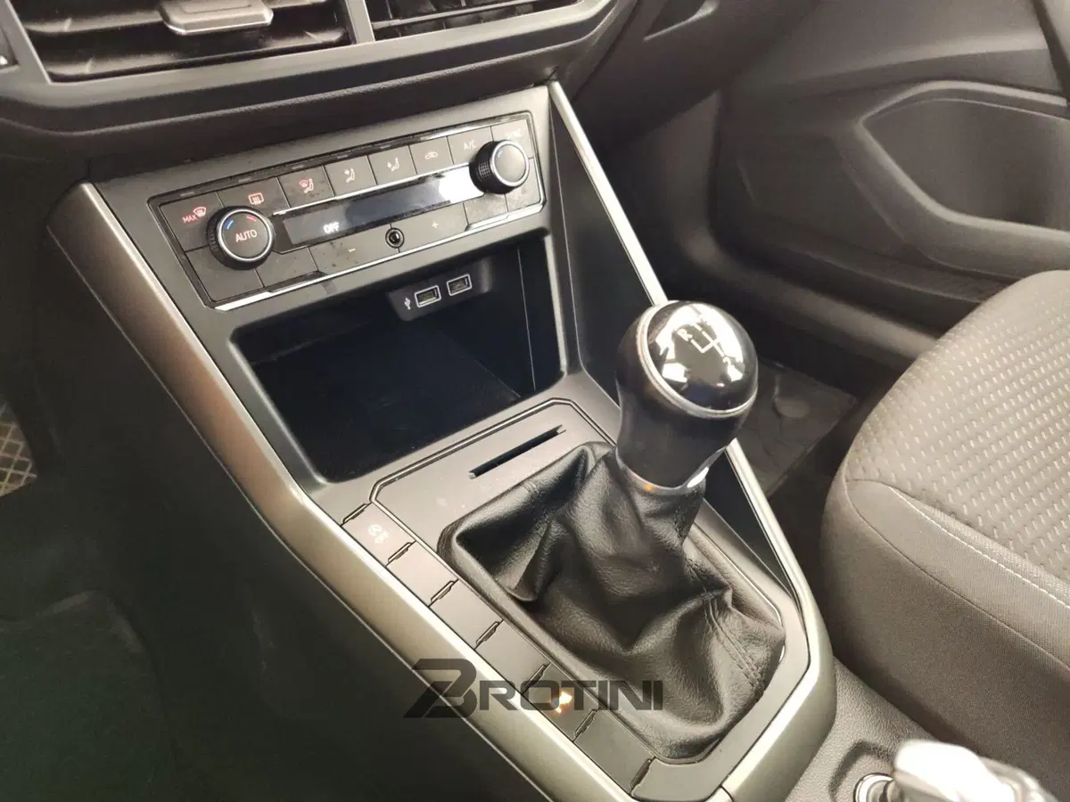 Volkswagen Polo usata a Massa-Carrara (11)
