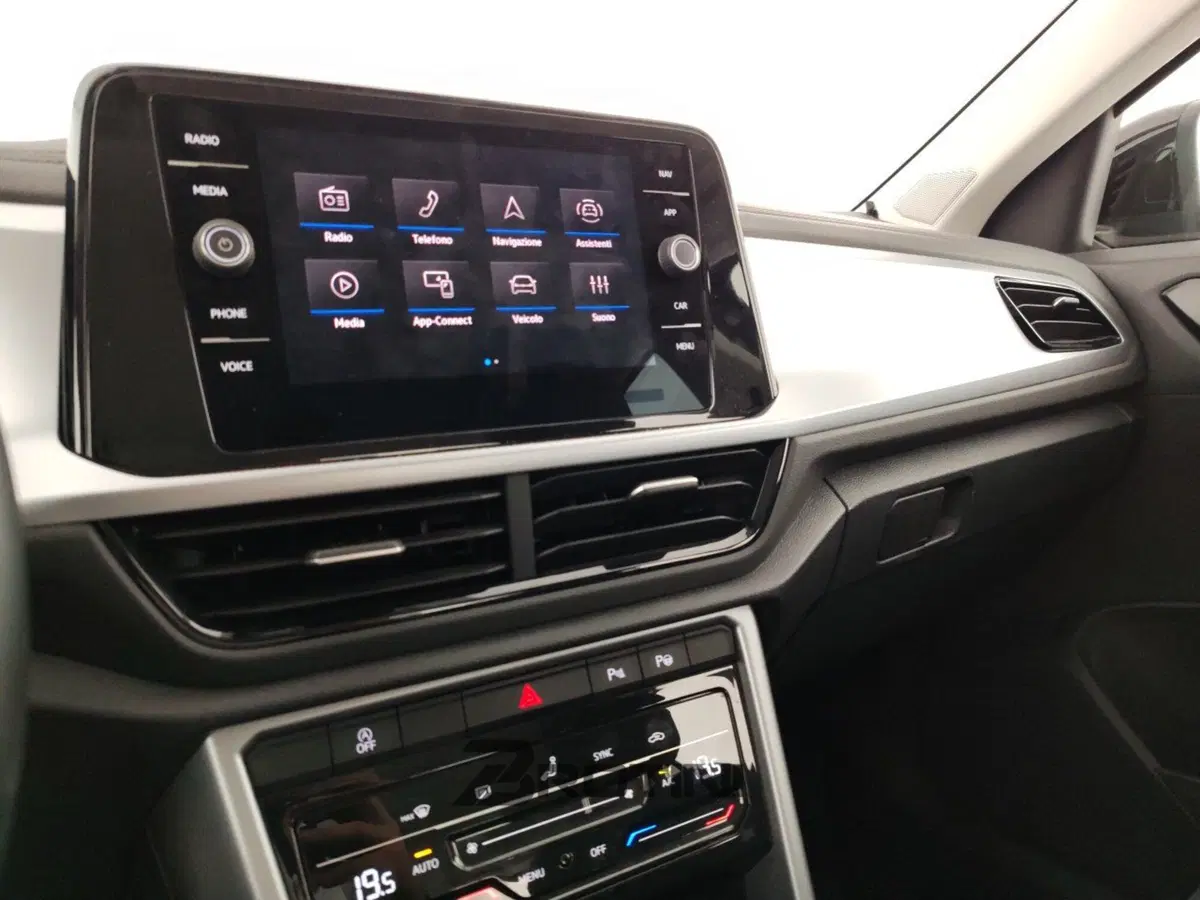 Volkswagen T-Roc usata a Massa-Carrara (12)