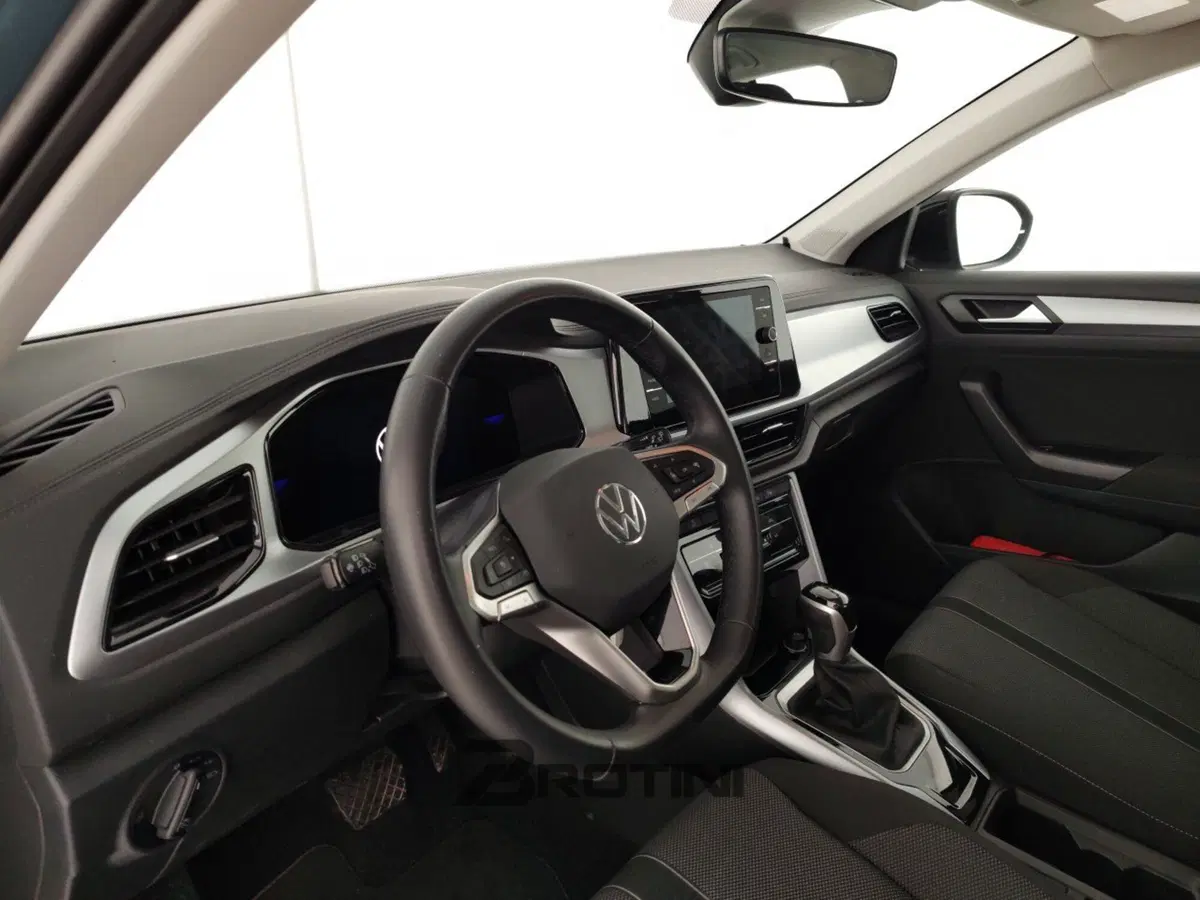 Volkswagen T-Roc usata a Massa-Carrara (8)