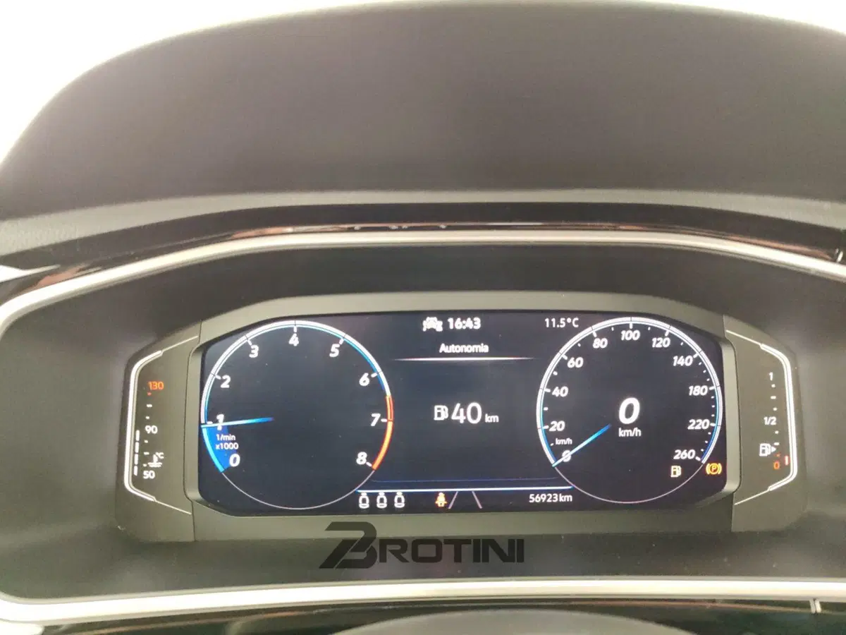 Volkswagen T-Roc usata a Massa-Carrara (15)