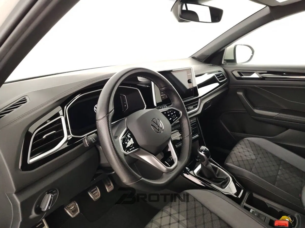 Volkswagen T-Roc usata a Massa-Carrara (8)
