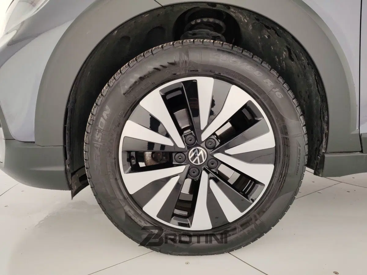 Volkswagen Taigo usata a Massa-Carrara (6)