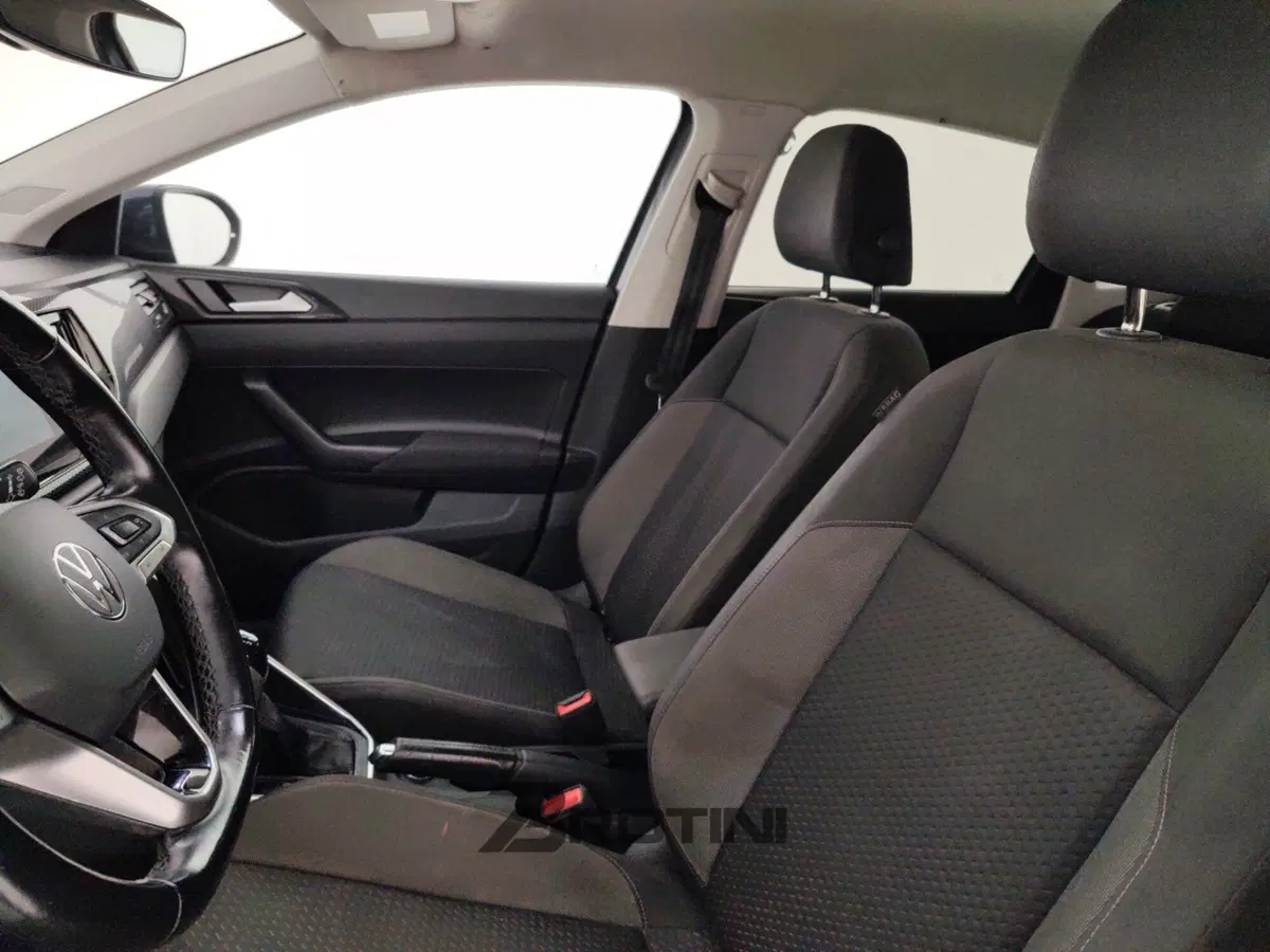 Volkswagen Taigo usata a Massa-Carrara (9)
