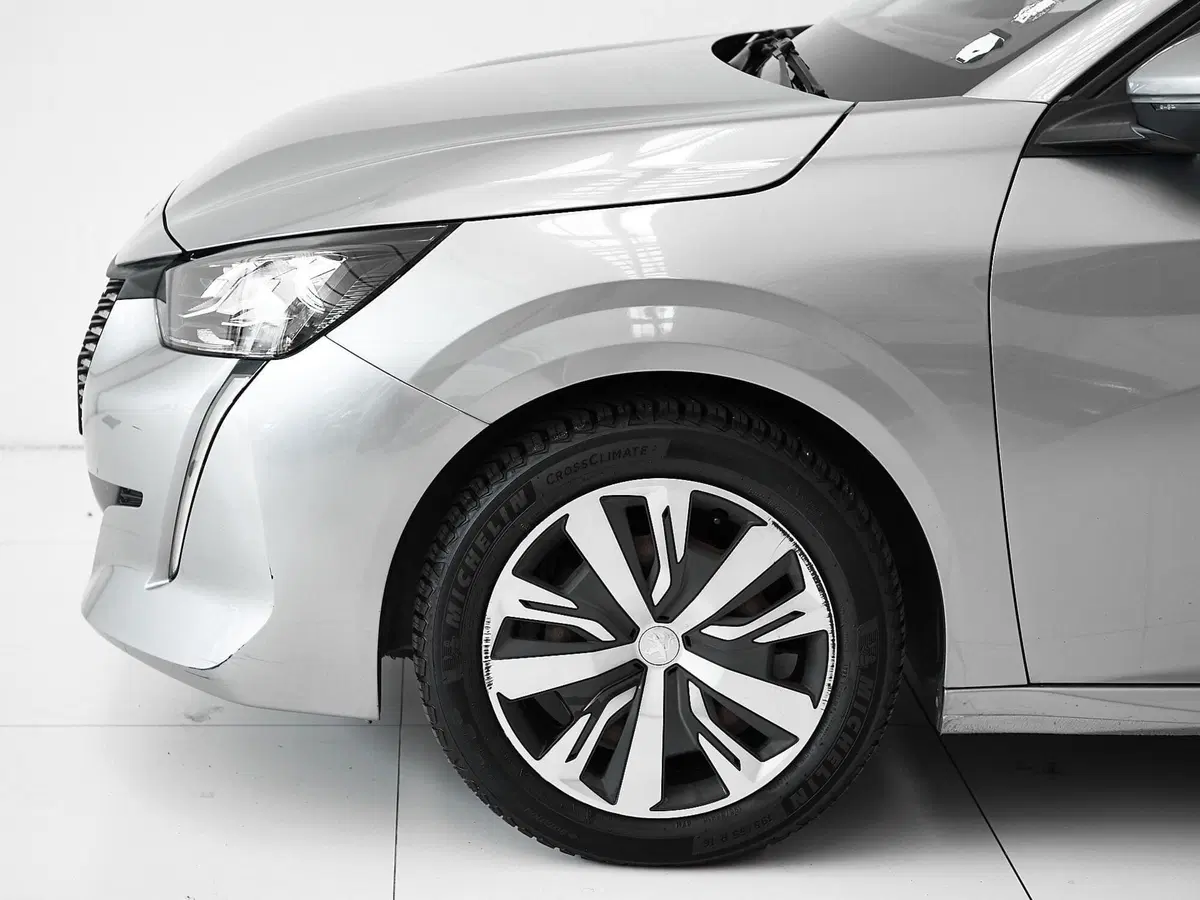 Peugeot 208 usata a Prato (4)