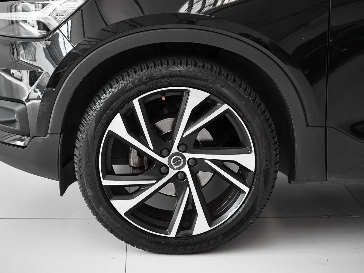 Volvo XC40 usata a Prato (3)