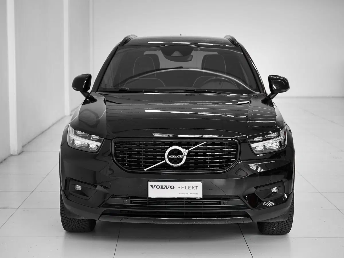 Volvo XC40 usata a Prato (4)