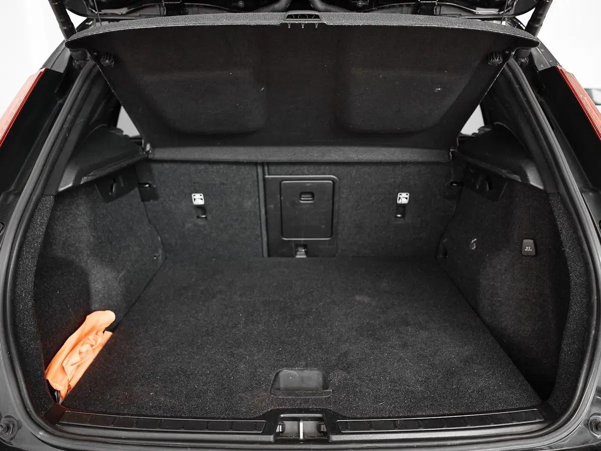 Volvo XC40 usata a Prato (7)