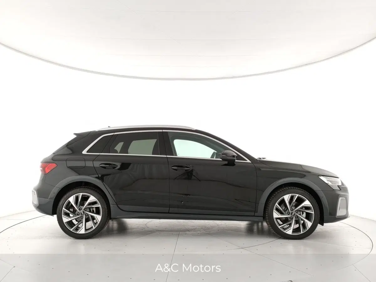 Audi A3 allstreet usata a Caserta (3)