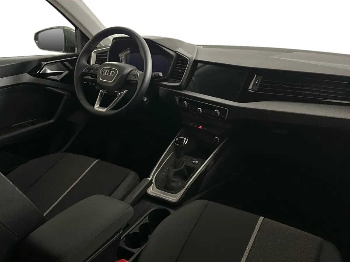 Audi A1 allstreet usata a Caserta (10)