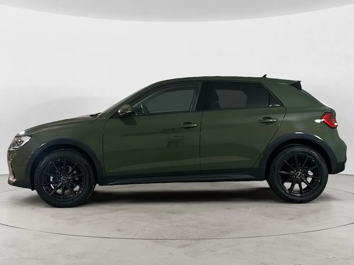 Audi A1 allstreet usata a Caserta (3)
