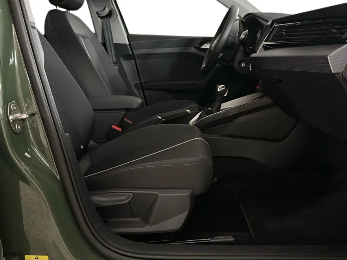Audi A1 allstreet usata a Caserta (7)