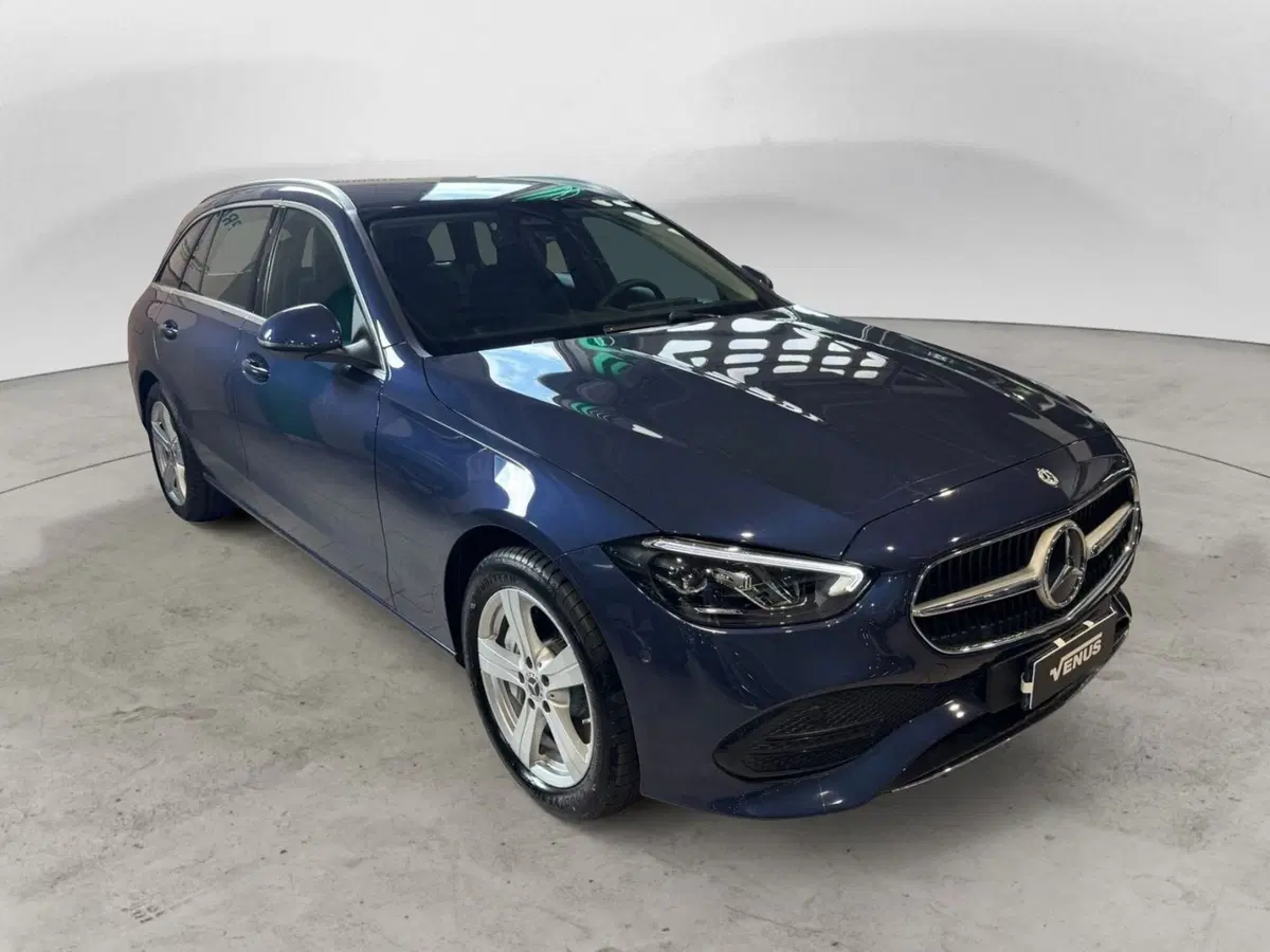 Mercedes-Benz Classe C Station Wagon nuova a Monza e Brianza (14)