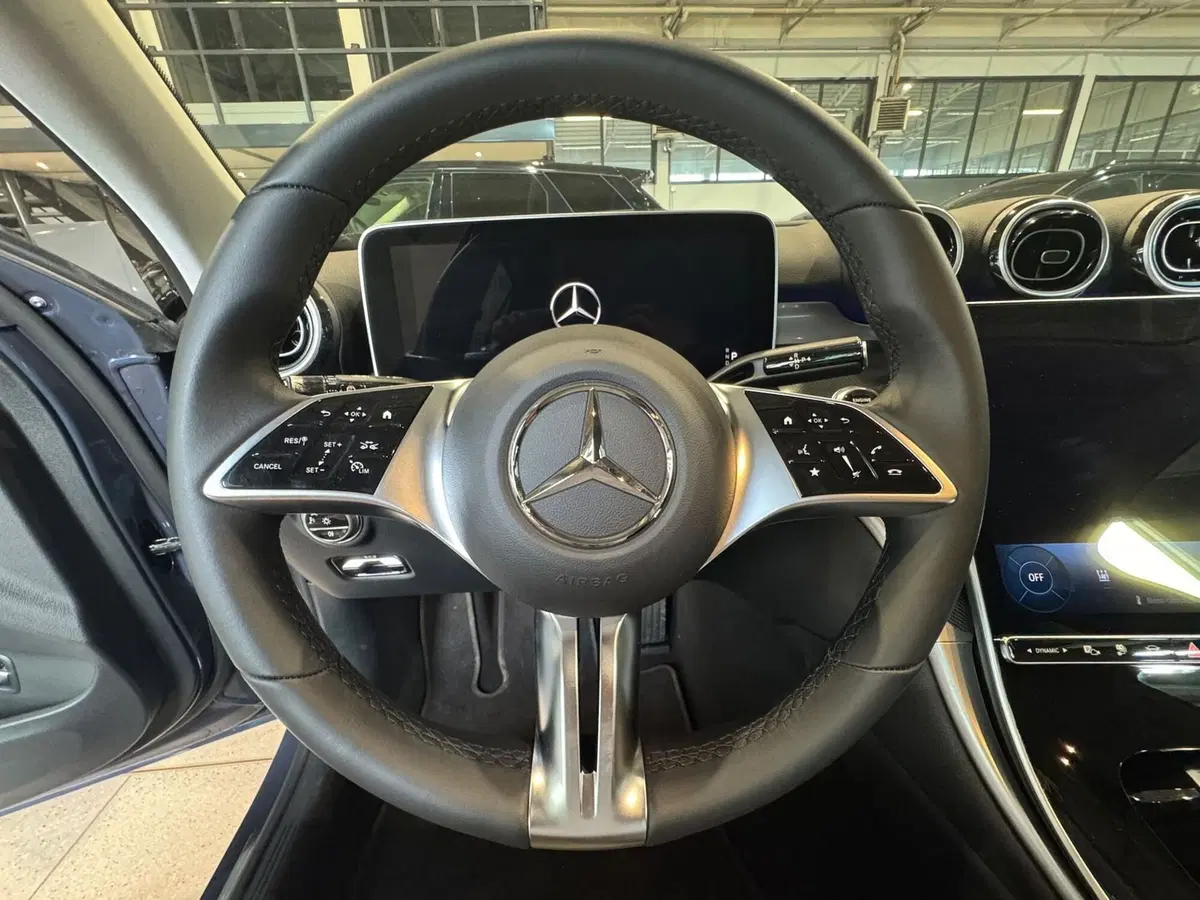 Mercedes-Benz Classe C Station Wagon nuova a Monza e Brianza (18)