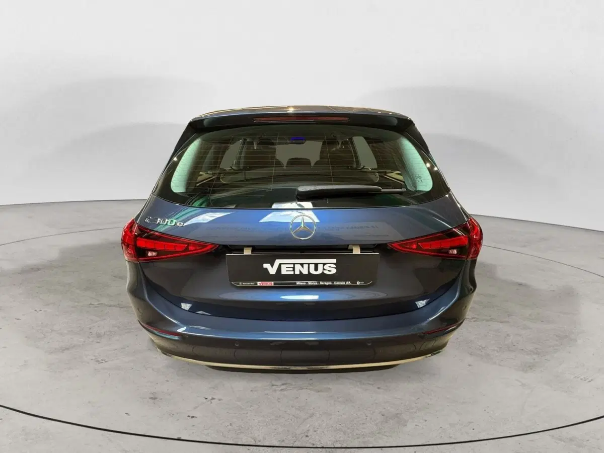 Mercedes-Benz Classe C Station Wagon nuova a Monza e Brianza (6)
