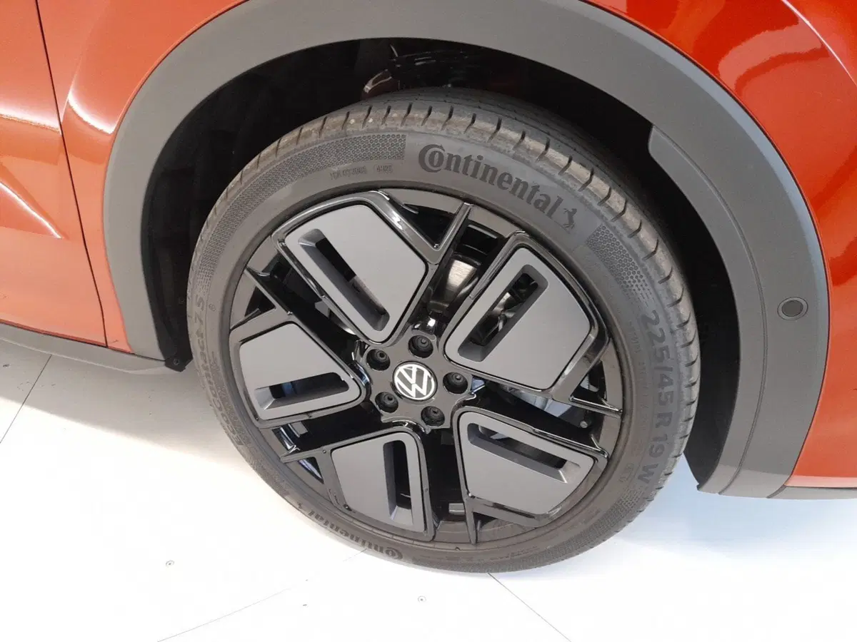 Volkswagen T-Roc nuova a Bologna (7)
