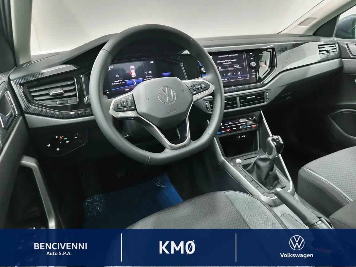 Volkswagen Taigo nuova a Catanzaro (18)