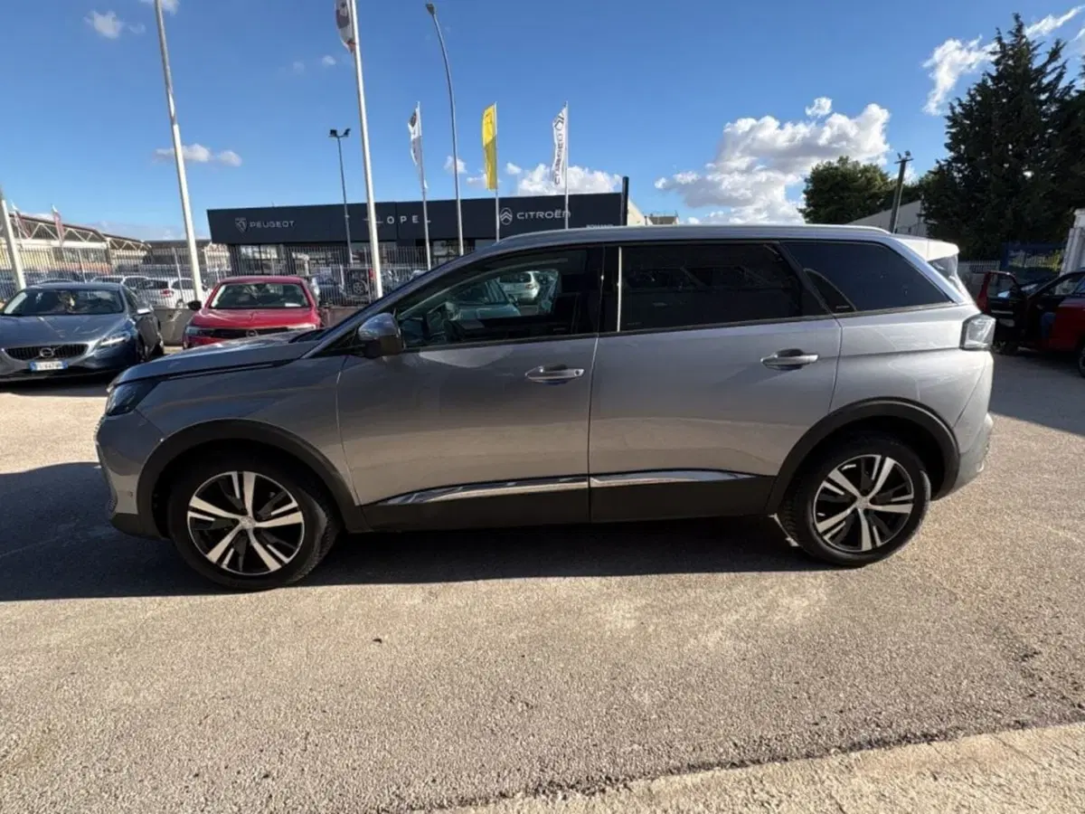 Peugeot 5008 usata a Foggia (13)