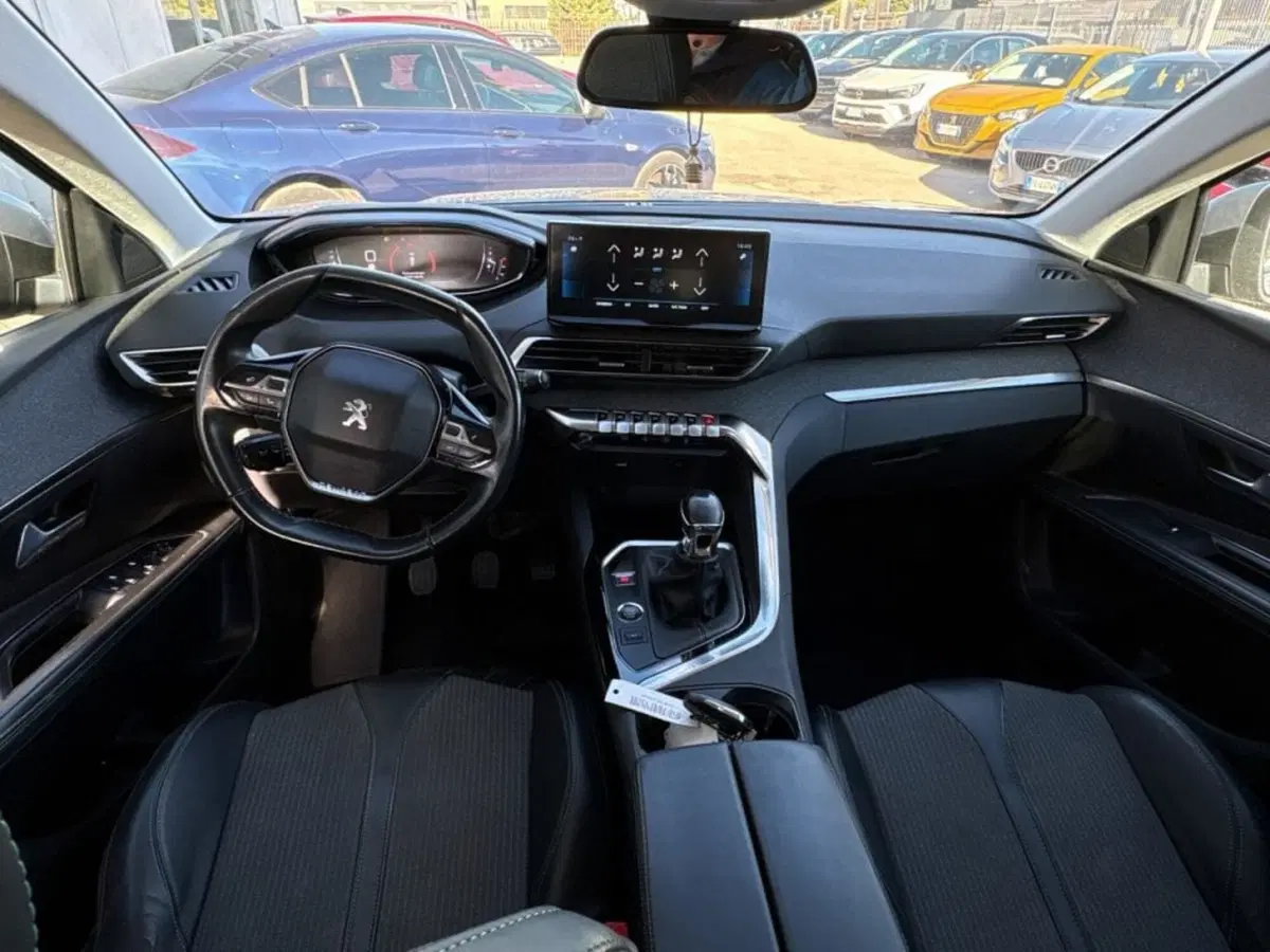 Peugeot 5008 usata a Foggia (8)