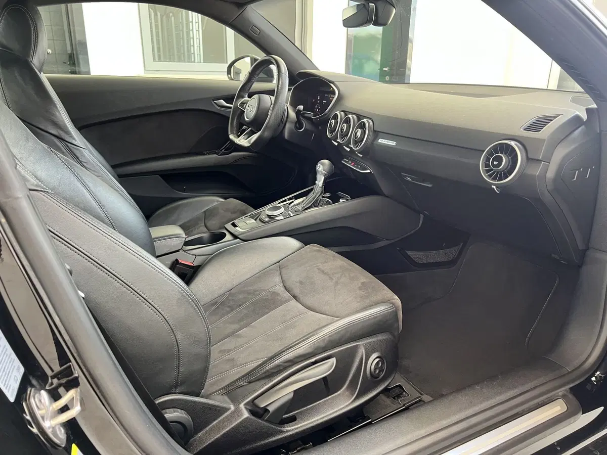 Audi TT Coupé usata a Chieti (9)