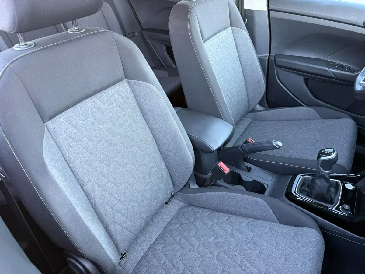 Volkswagen T-Cross usata a Terni (11)