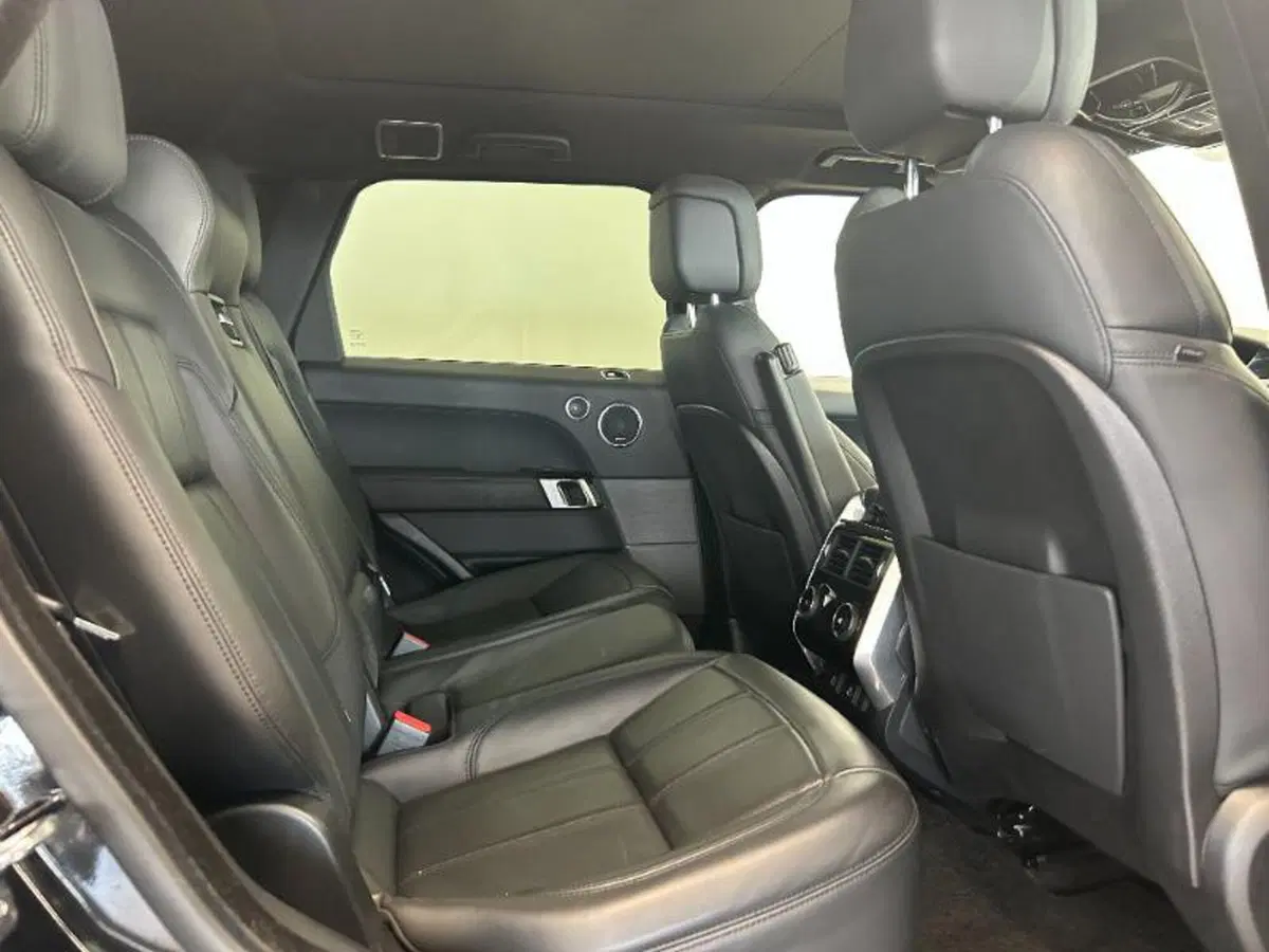 Land Rover Range Rover Sport usata a Venezia (10)