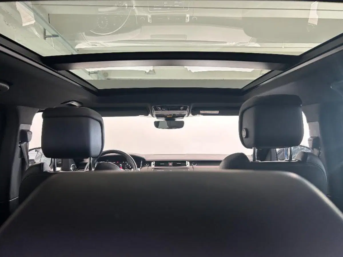 Land Rover Range Rover Sport usata a Venezia (13)