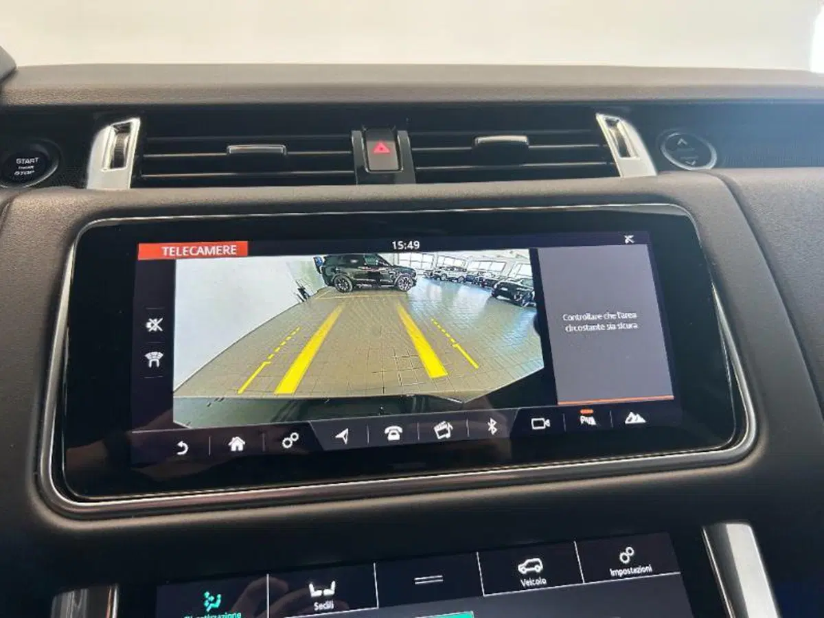 Land Rover Range Rover Sport usata a Venezia (19)