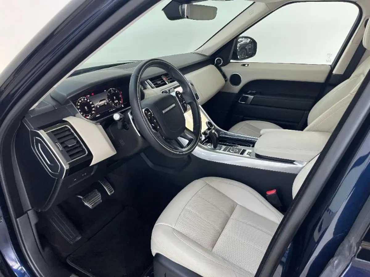 Land Rover Range Rover Sport usata a Venezia (10)