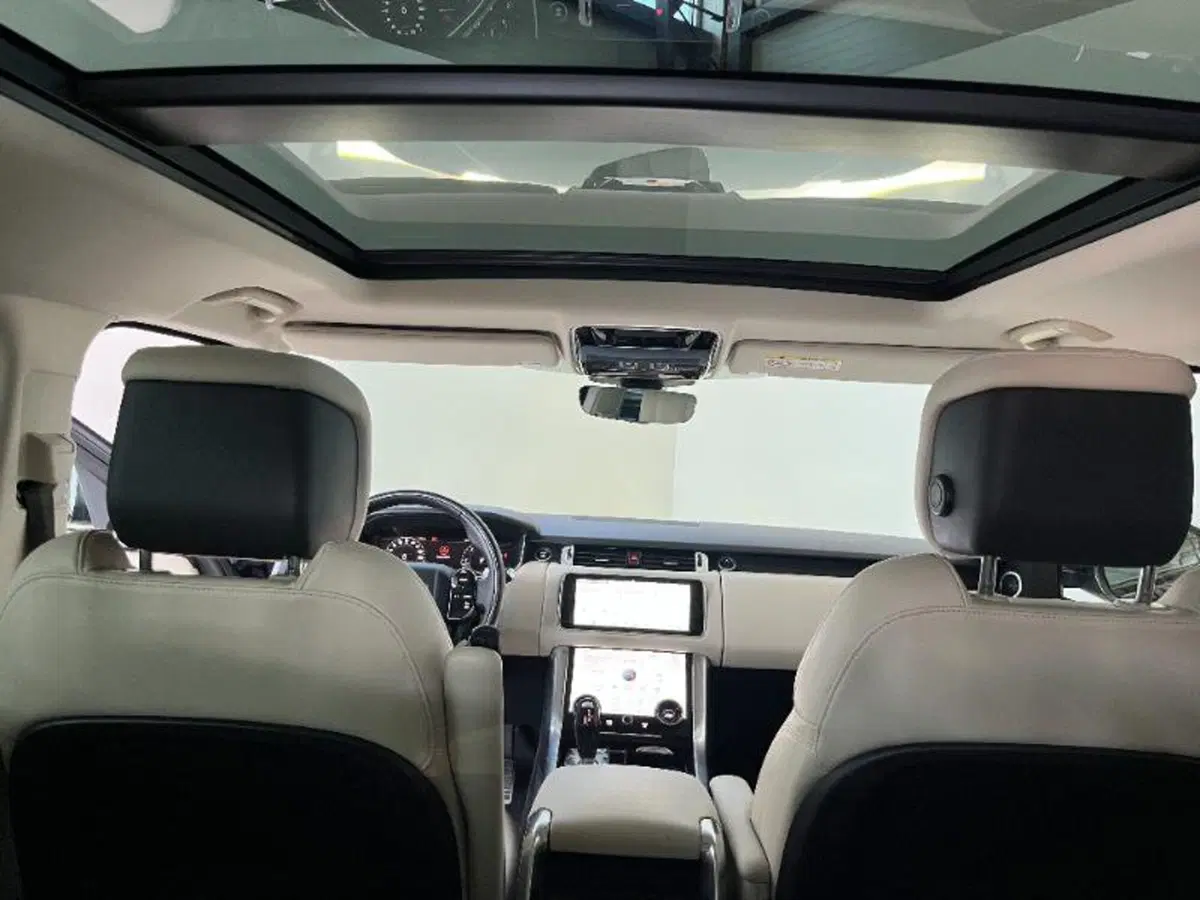 Land Rover Range Rover Sport usata a Venezia (15)