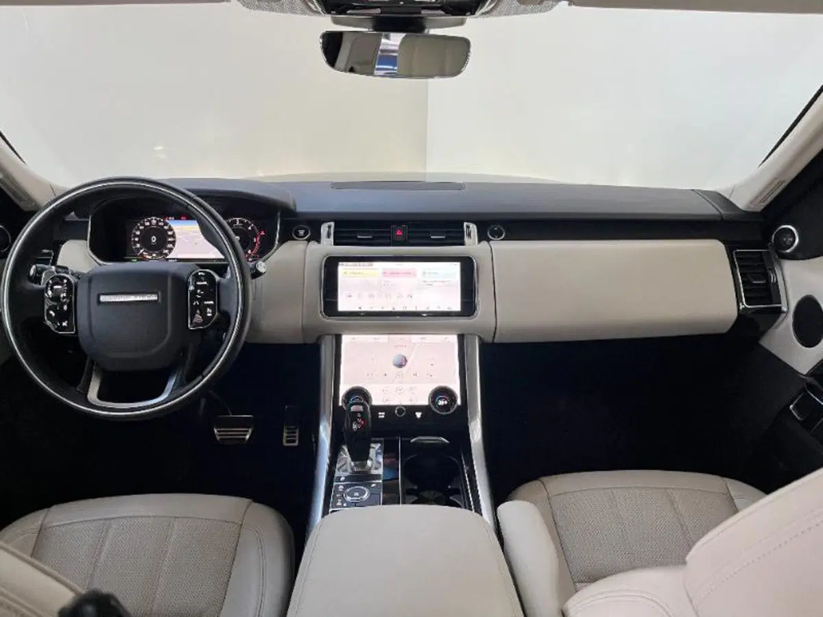 Land Rover Range Rover Sport usata a Venezia (16)