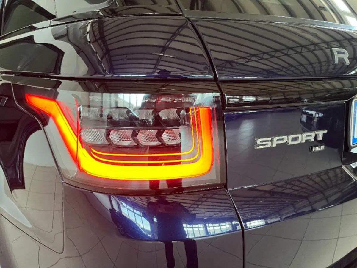 Land Rover Range Rover Sport usata a Venezia (7)