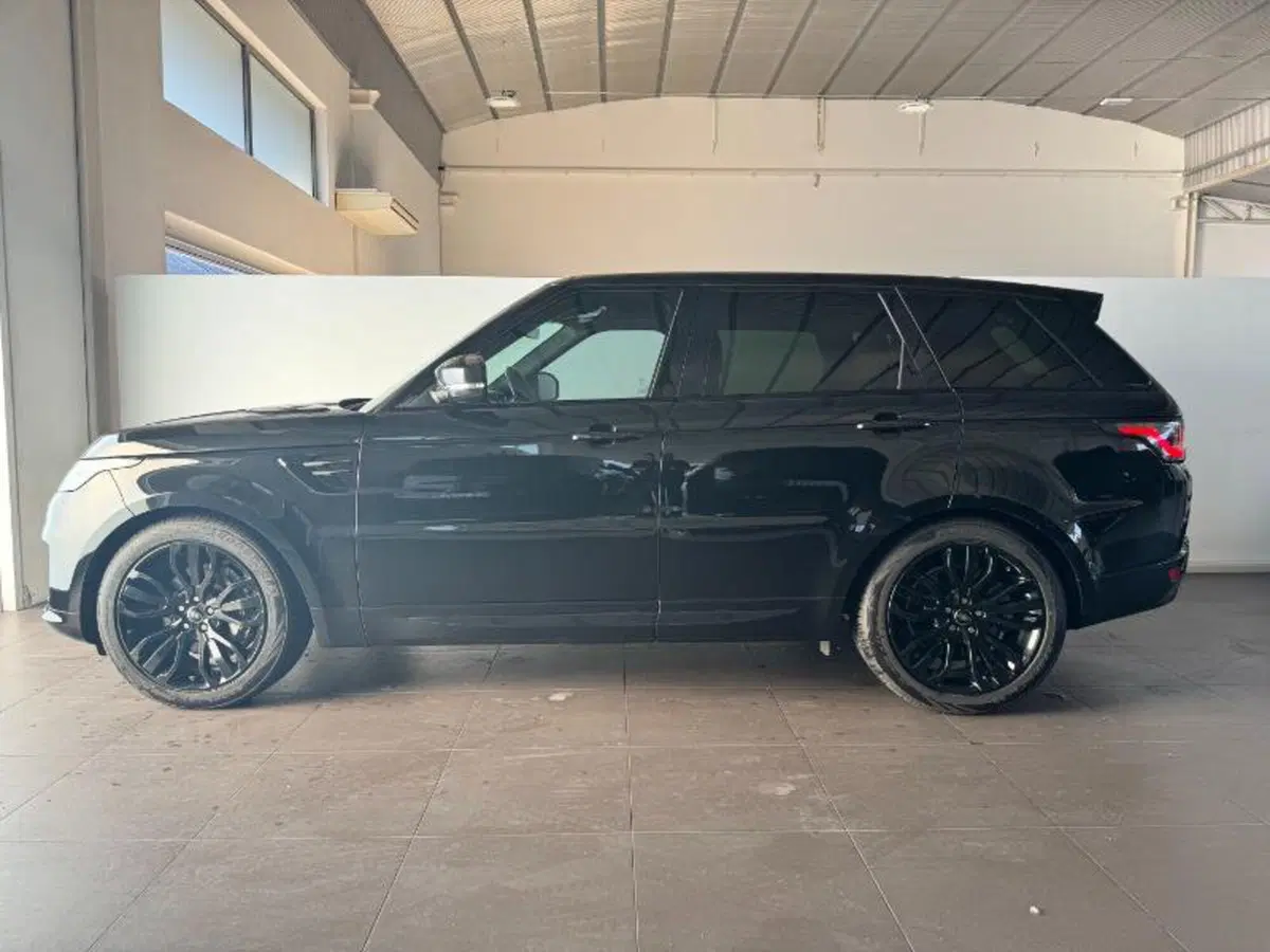 Land Rover Range Rover Sport usata a Venezia (2)