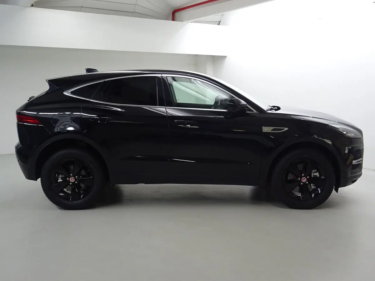 Jaguar E-Pace usata a Como (6)